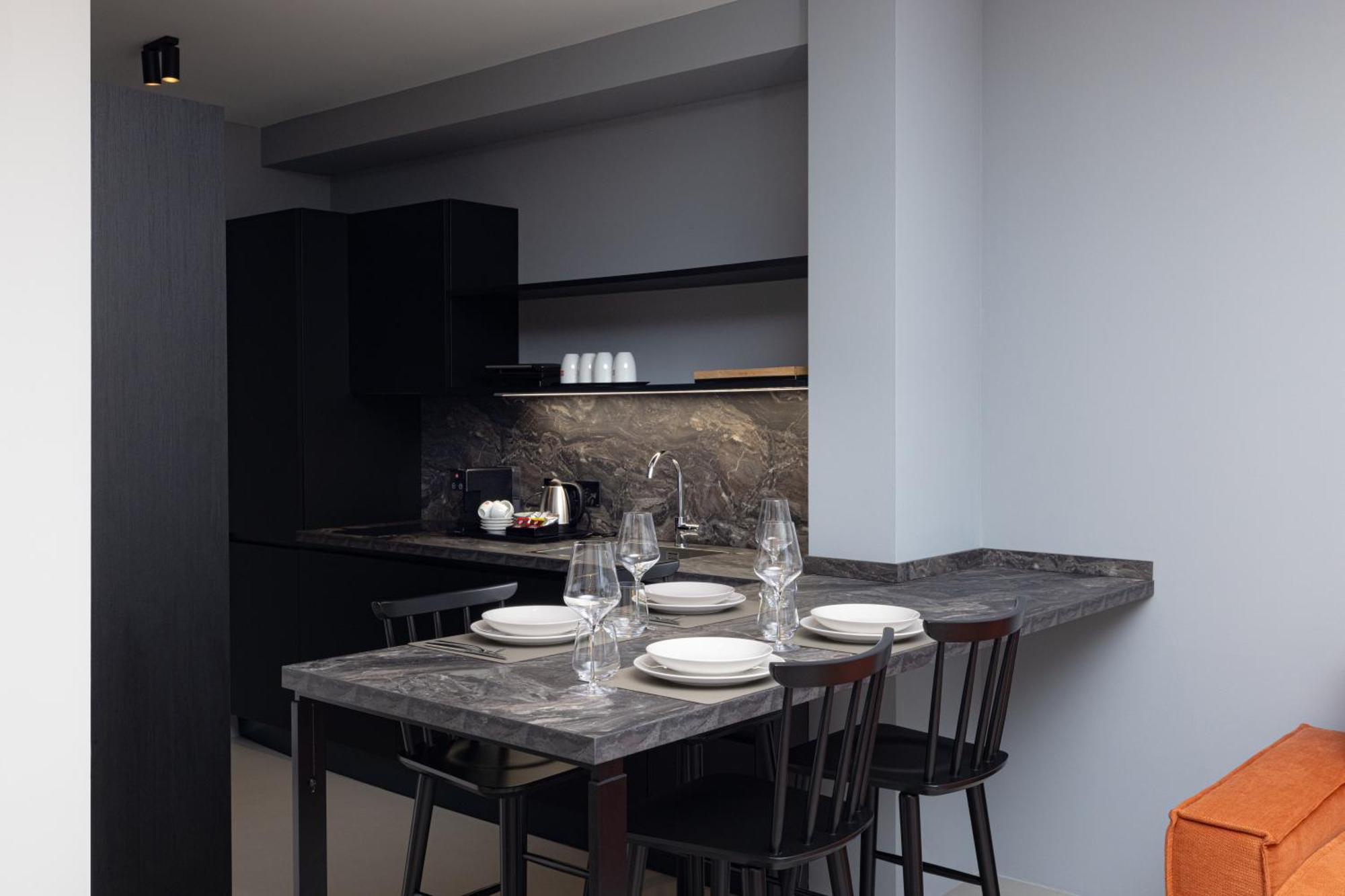 - Palais Hoertenberg Apart-hotel Bolzano